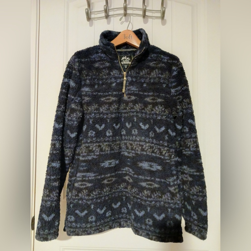 Mens small Sherpa GUC